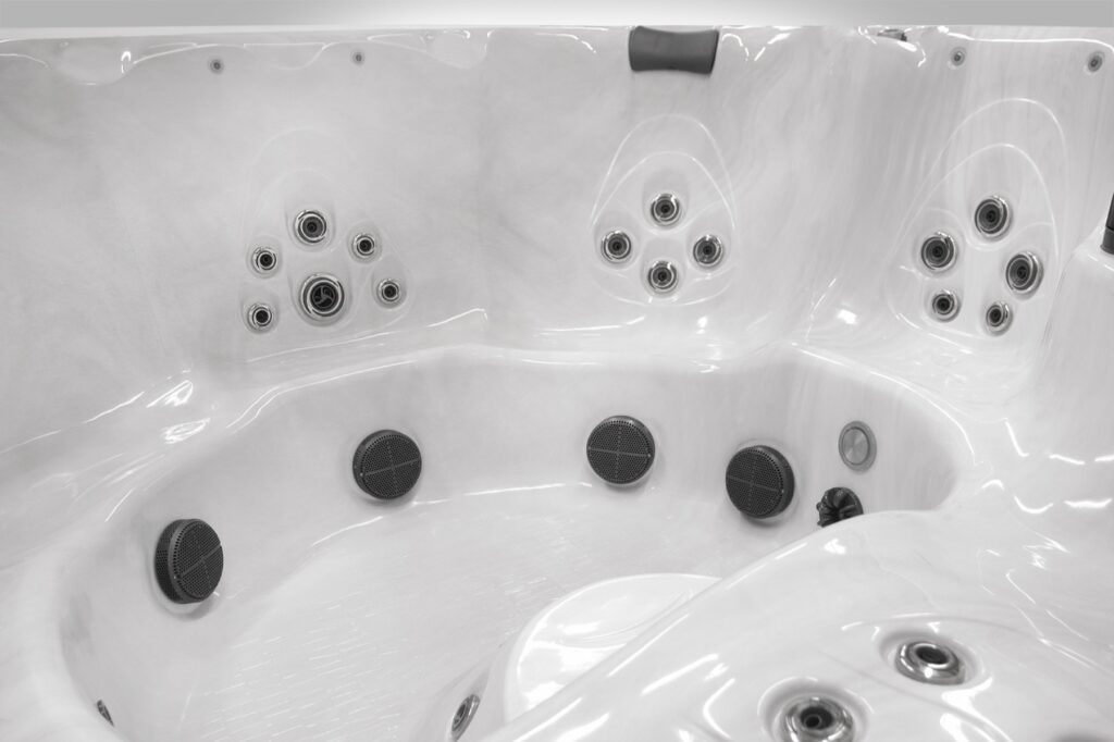 Clarity Balance 8 hot tub, photo 1