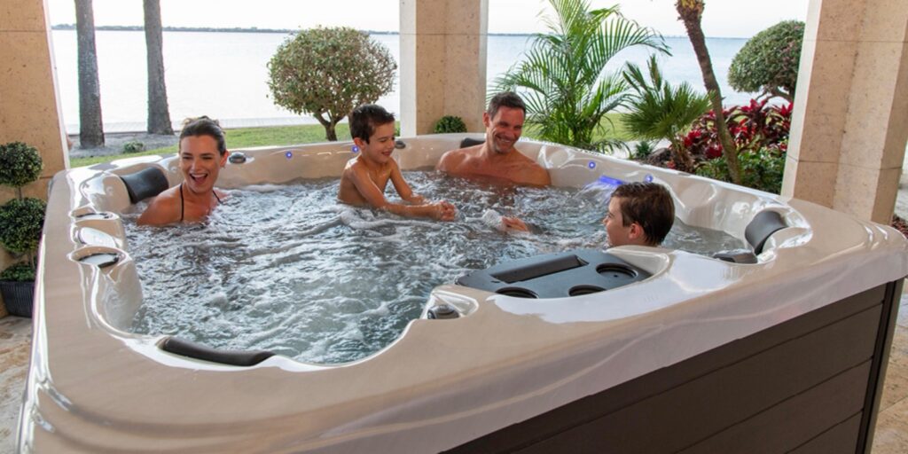 Clarity Precision 7 hot tub, photo 3