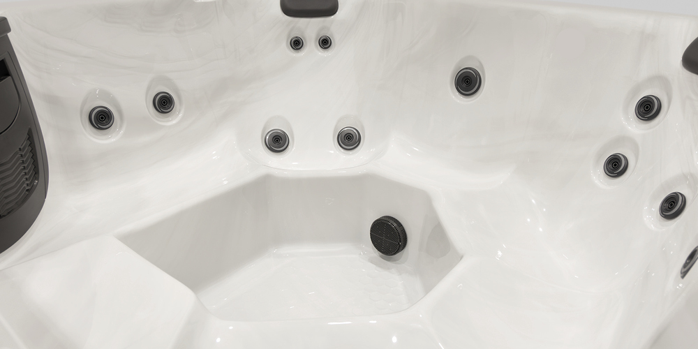 LH Series S6 hot tub, photo 2